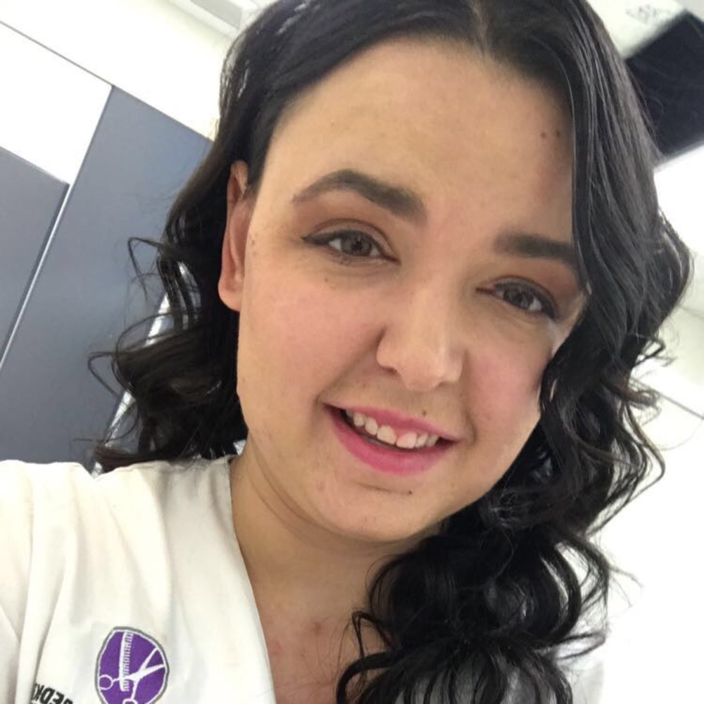 Meet your Posher, Courtney